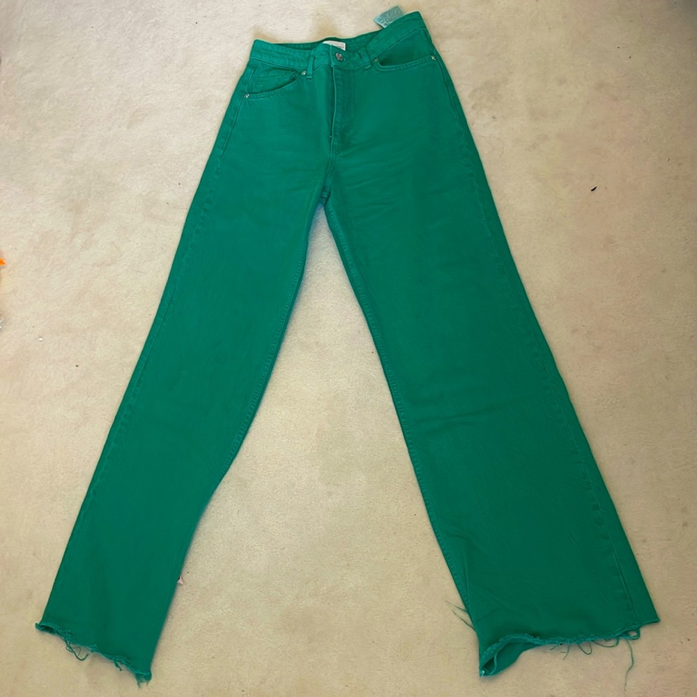NWOT size 6 green Zara high rise, wide leg jeans
